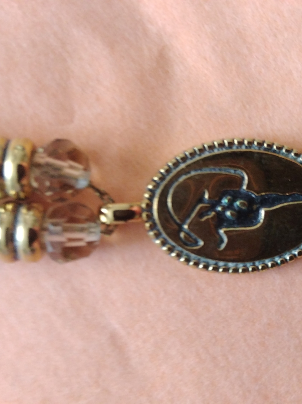 Cirque Du Soleil Canada Quebec Gold-Tone OvalPendant Necklace with Smoky Beads